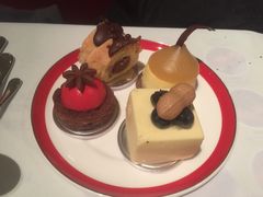 -咖啡苑自助餐厅·中国大饭店