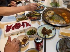 -罗二娘·鲜切牛自助火锅(罗湖东门步行街店)
