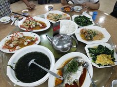 -双月饭店·20年老字号(新村店)