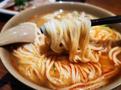 -亮亮面馆(经六路店)