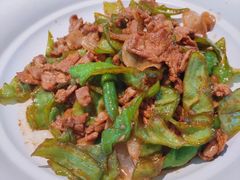 -阿瓦山寨·湘菜现炒·剁椒鱼头王(咸阳总店)