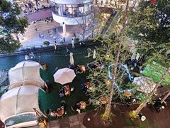 -瑞虹新天地月亮湾