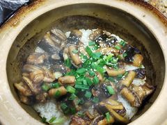 招牌黄鳝煲仔饭-红星光发煲仔饭(大石街店)