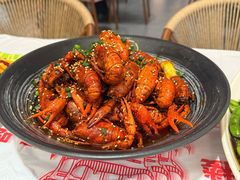 -肥肥虾庄·金牌油焖大虾(汉口城市广场店)