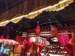 -老滇山寨•云南特色菜•地方菜•民族风情歌舞表演(金碧店)