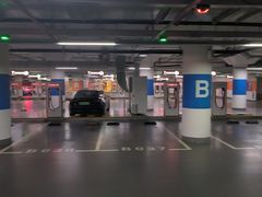 -丁香国际商业中心-停车场