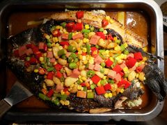 湄公鱼-令狐冲·炭烤活鱼(宝龙店)