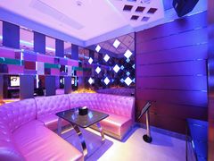 豪华小包-乐圣量贩KTV自助餐(崇文店)