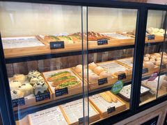 椰香泡浆面包-啊噗吐呦现场烘焙(麦凯乐店)