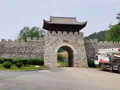 -清风小镇闯关东影视基地
