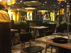 -必胜客(新中纬店)