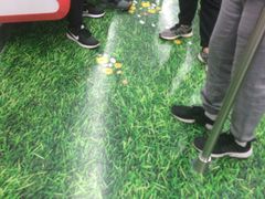 -新百广场(地铁站)