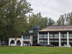 -蓝地时尚庄园(北京清河营地铁站店)