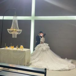 -城市花园婚纱摄影