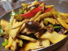 -然一素食餐厅(马利来广场店)