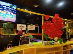 -蹦蹦跳跳(新奥购物中心店)