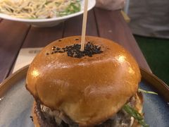 -龙治汉堡(中华城店)