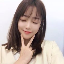 -时尚殿堂明星门店