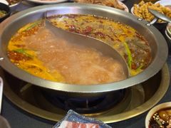 -沸炉重庆老火锅(军事博物馆店)