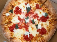 -城市大道红炉披萨烘焙坊