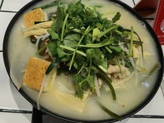 -肥汁米蘭香港米线(长宁来福士店)