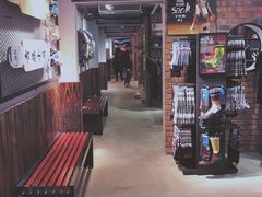 -聚点滑板SPOT SKATE(常熟路店)