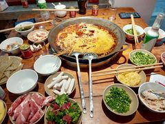 -四小区火锅·巷子里的重庆火锅(花照壁店)