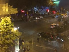 -屋顶顶城市·江景酒店-客房部