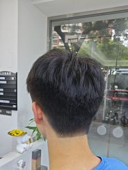 -首脑美发沙龙