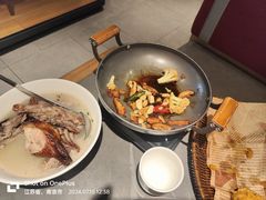 -褚记烤鸭·南京家常菜(雨花客厅店)