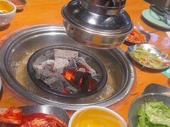 -唯成•韩国炭火烤肉 유성고기