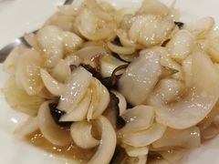 鸡枞菌炒百合-梅龙镇酒家(南京西路总店)