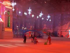 -西安银基冰雪世界
