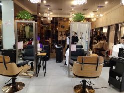 -佰亿Salon·烫染造型