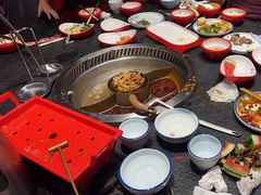 -醉董牛川派鲜肉自选火锅(烟台店)