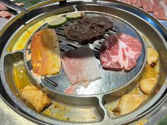 -哈哈碳都·牛肋条无限自助烤肉(台江万达店)