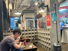 -方铲铲·成都板凳面(滨江银泰店)