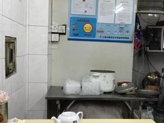 -黄阿姨锅贴大王(万航渡路店)