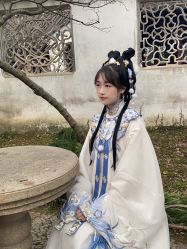 -一揽芳华汉服旗袍体验馆(拙政园店)