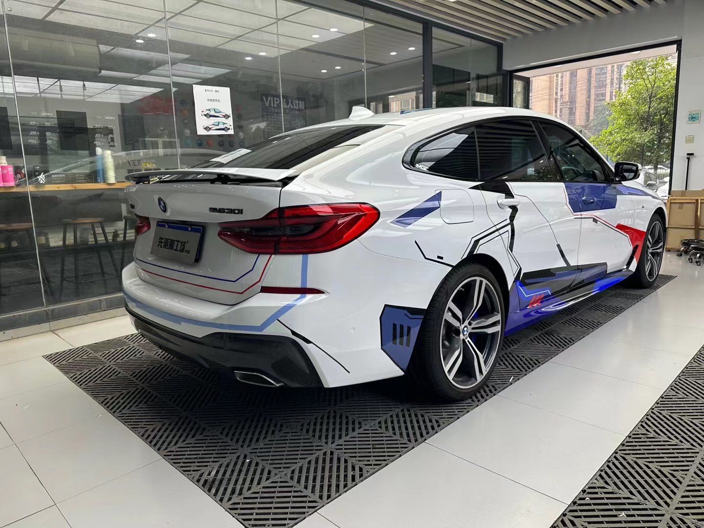 宝马6gt