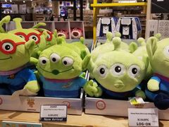 -LOG-ON(海港城店)