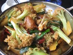 -河畔春天时尚餐厅