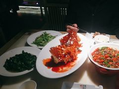 -吴越荣记苏州菜·松鼠桂鱼 100% 活鱼现做(月光码头店)