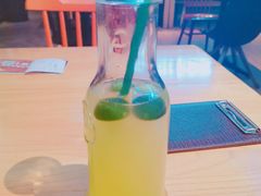 -菲滋意式餐厅(富阳东方茂店)