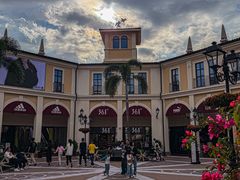 -佛罗伦萨小镇广佛名品奥特莱斯(疏港路店)