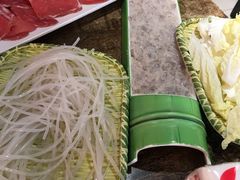 -老蜀铜火锅·酸菜脊骨·麻辣羊蝎子(热闹路店)