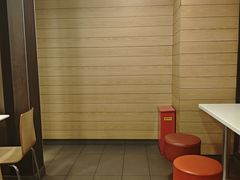 -麦当劳(乳山路店)