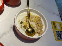 -欧提汗·新疆餐厅·清真(银都路店)