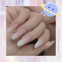 -一笔绣狂草美甲坊