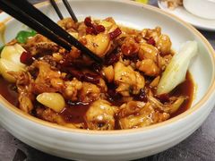 红烧青蛙-佳佳麻辣烧菜馆